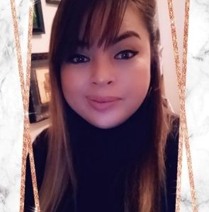 Meet your Posher, Ana